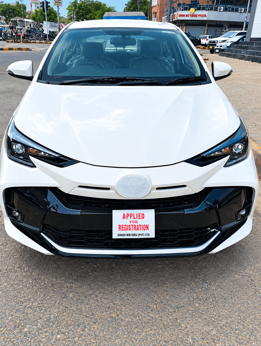 Toyota Yaris — photo 2